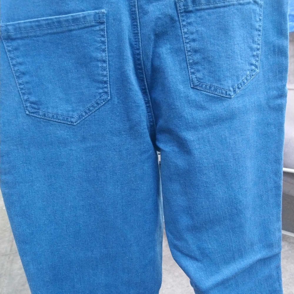 Jeans - Picture 4 of 8